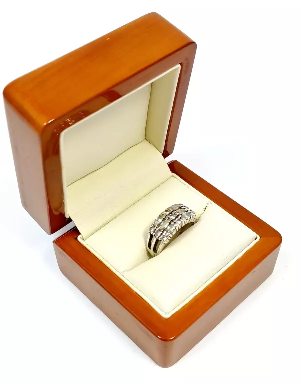 sliczny-srebrny-pierscionek-567g-p925-r13-stan-11323-2