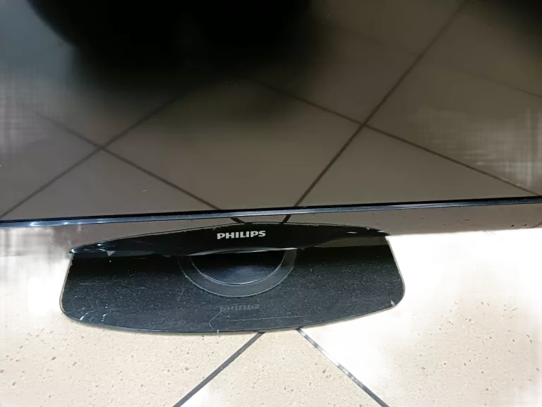TELEWIZOR PHILIPS 32PFL3606H 32" PILOT