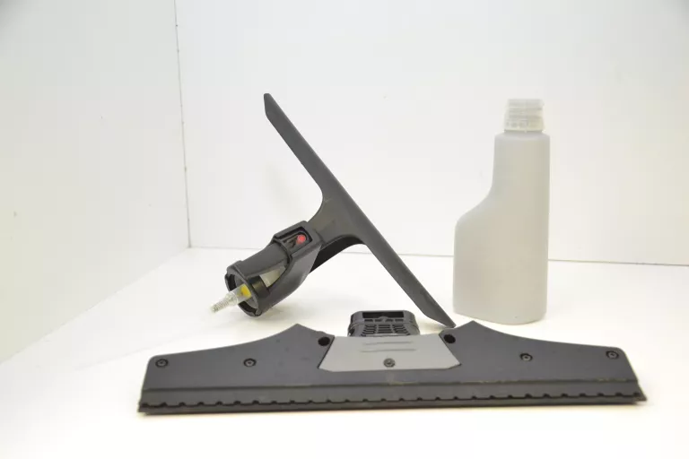 MYJKA DO OKIEN KARCHER Z AKCESORIAMI WV2 PLUS