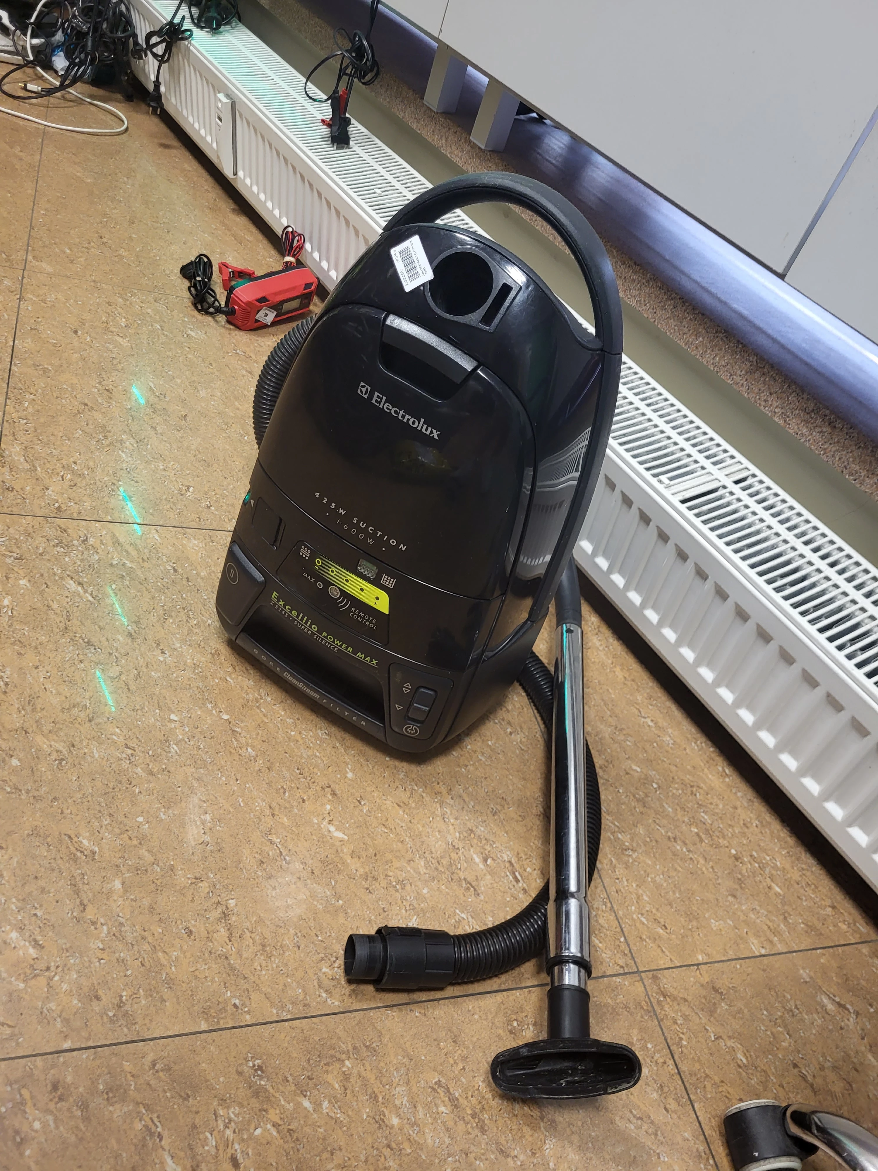 odkurzacz-workowy-electrolux-zce-2200-ean-gtin-5995363715102