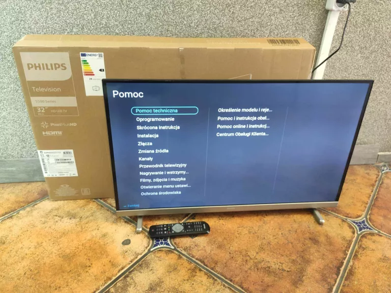 TELEWIZOR PHILIPS 32 CALE KARTON KOMPLET