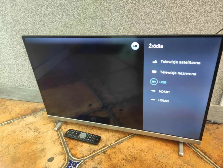TELEWIZOR PHILIPS 32 CALE KARTON KOMPLET