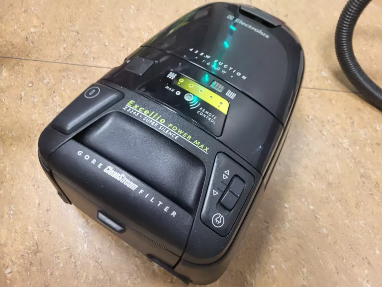 odkurzacz-workowy-electrolux-zce-2200-marka-218345-1667977