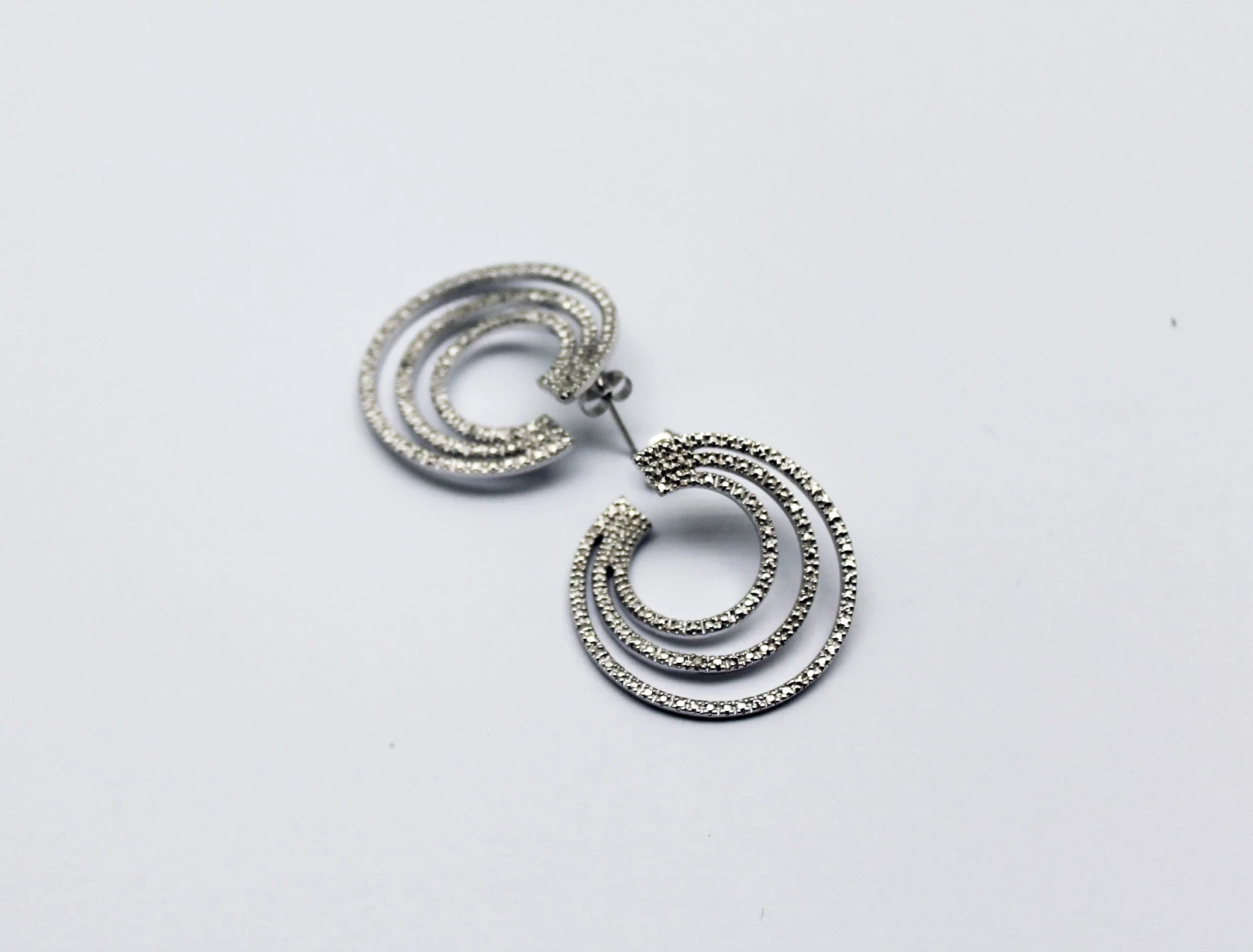 przesliczne-srebrne-kolczyki-1062-g-traugutta-85-wroclaw