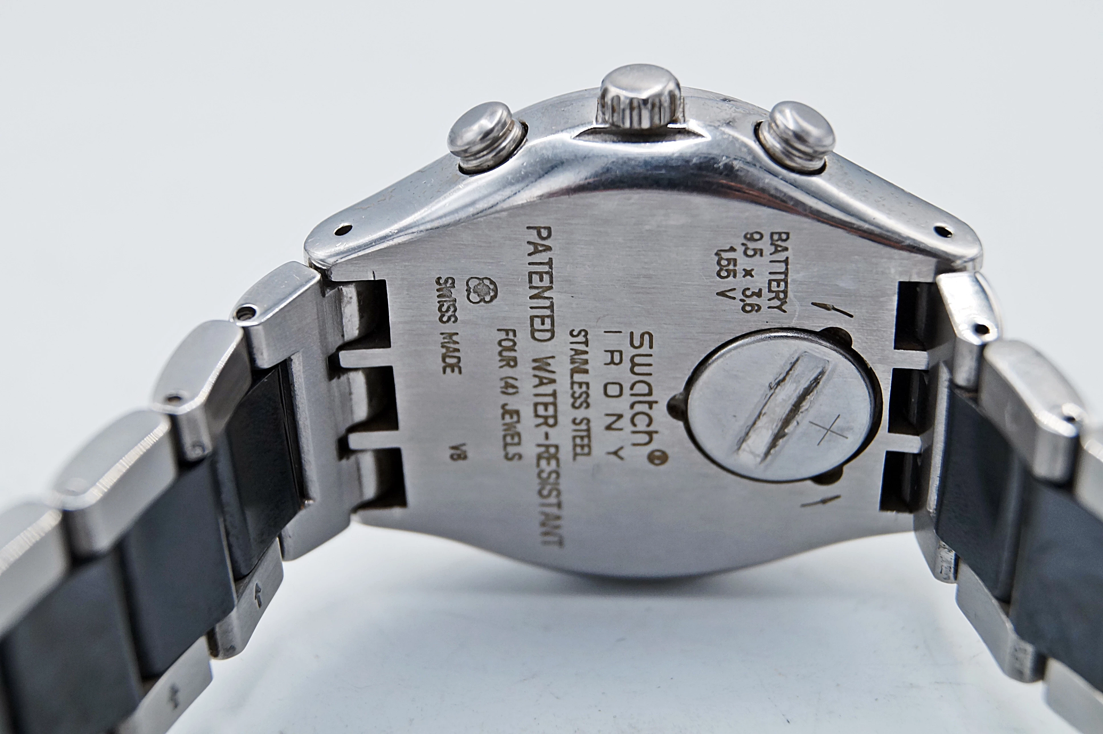 zegarek-swatch-irony-v8-mechanizm-kwarcowy