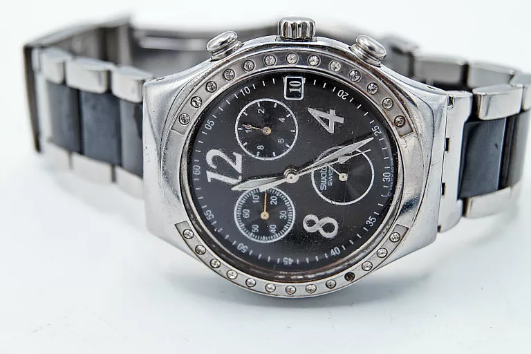 zegarek-swatch-irony-v8-rodzaj-analogowe