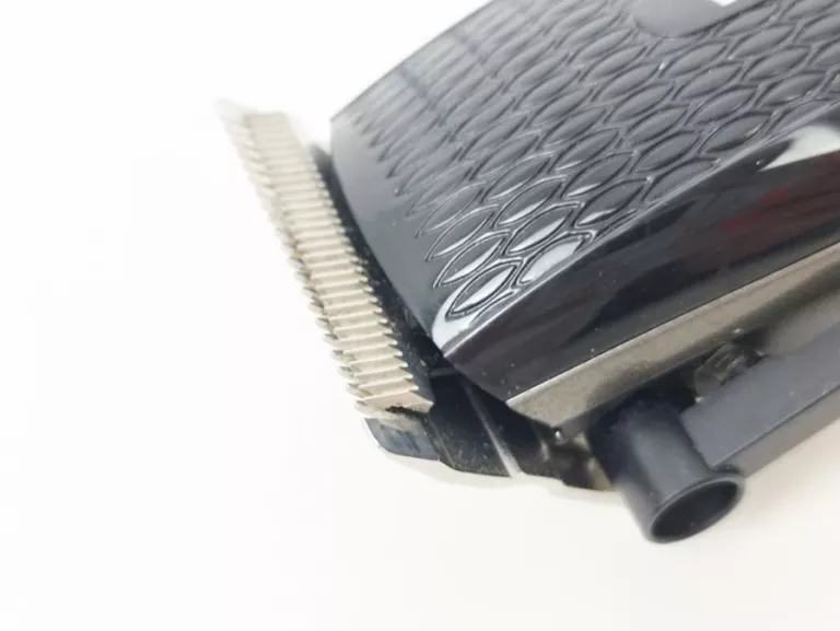 maszynka-do-wlosow-vesta-ehc01-mozliwosc-mycia-pod-woda-nie