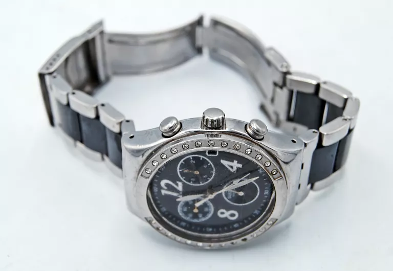 zegarek-swatch-irony-v8-stan-uzywany