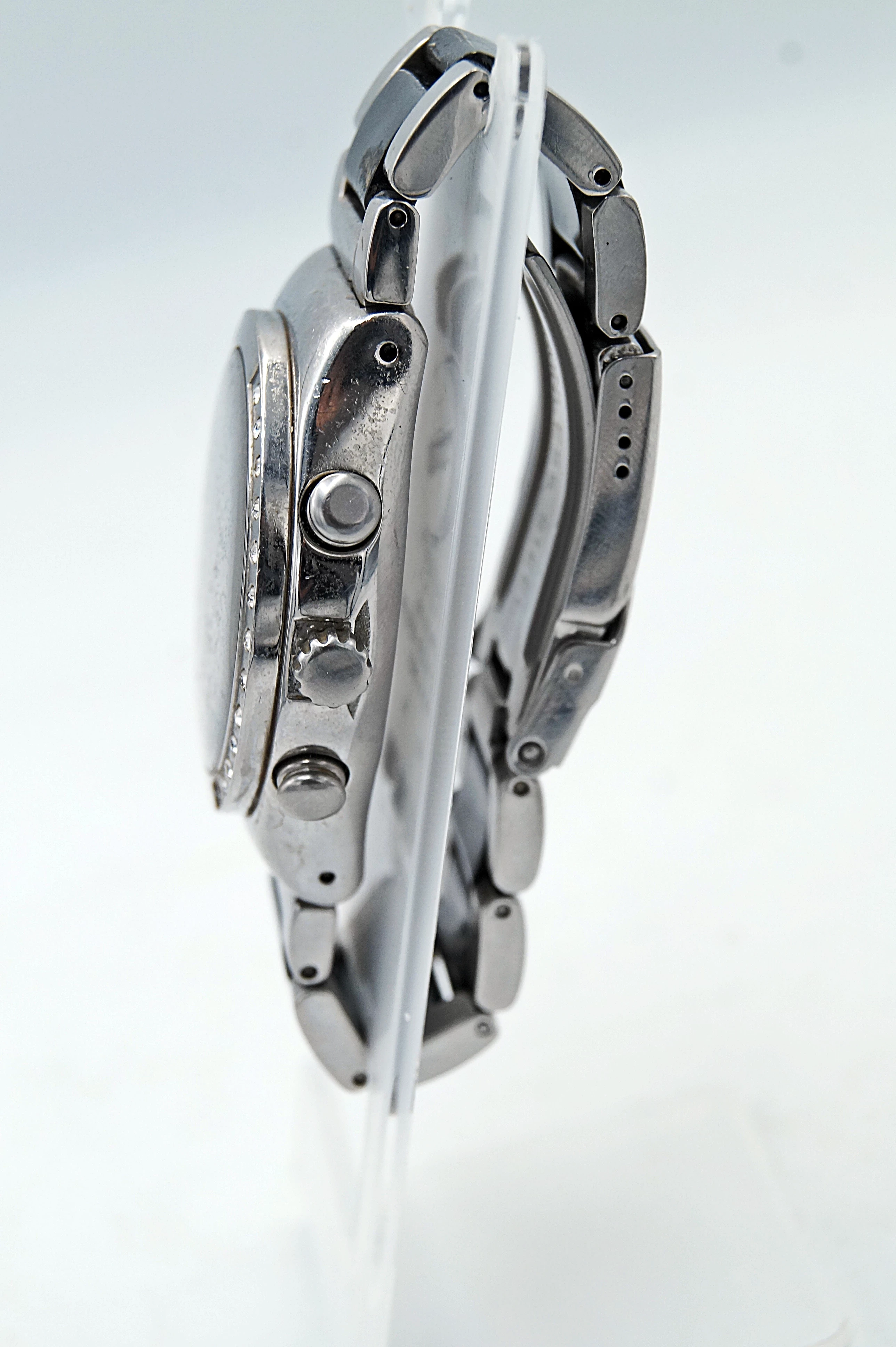 zegarek-swatch-irony-v8-funkcje-chronograf