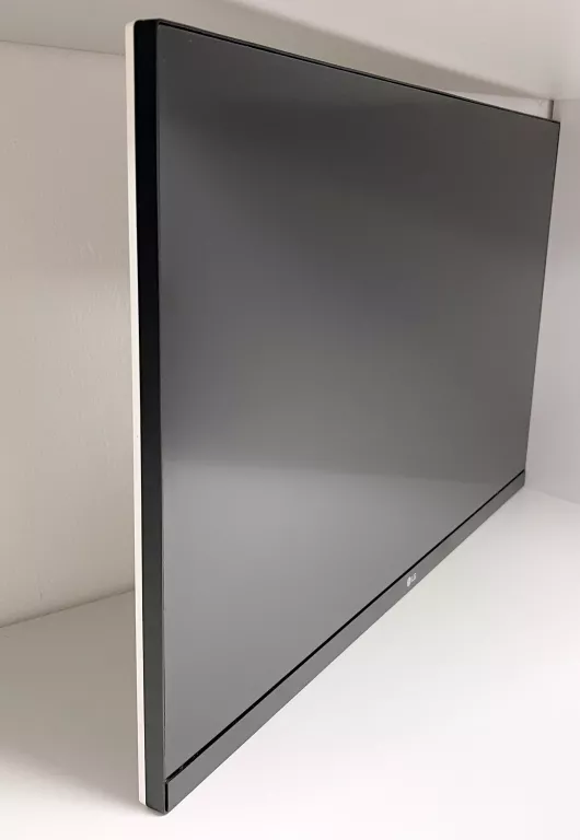 MONITOR LG LG 27UL850-W AKCESORIA