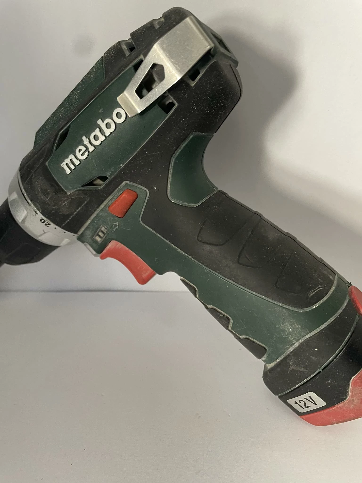 wkretarka-metabo-d-72622-walizka-rodzaj-silnika-silnik-szczotkowy