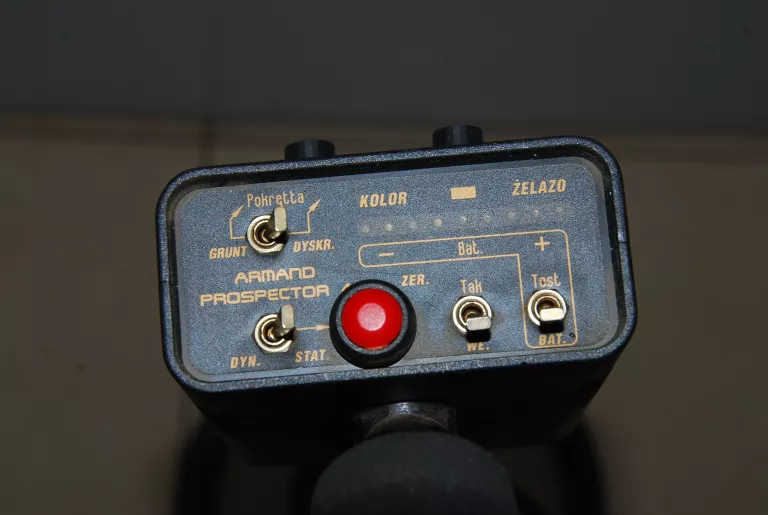 wykrywacz-metali-armand-prospector-4-model-equinox-800