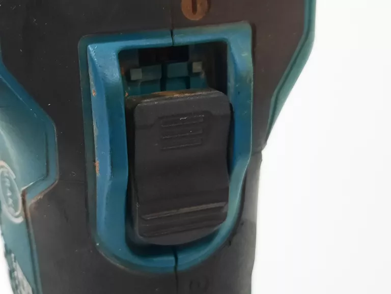 SZLIFIERKA KĄTOWA MAKITA DGA506Z 18V 125MM BAT5.0