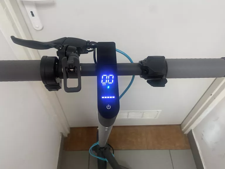 hulajnoga-elektryczna-motus-scooty-10-lite-kolor-szary