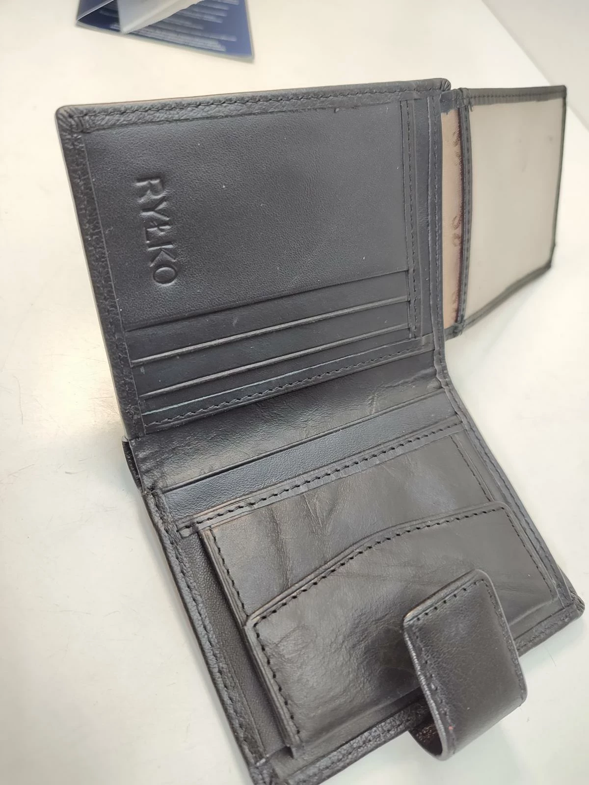 portfel-skorzany-meski-rylko-w-pudelku-rodzaj-portfel