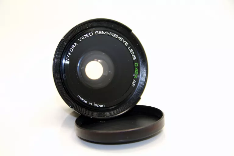 obiektyw-nykora-rokunar-042x-semi-fisheye-stan-uzywany
