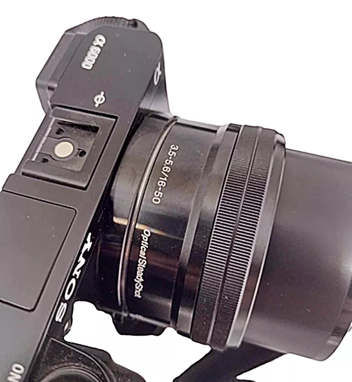 aparat-sony-a6000-obiektyw-sony-selp1650-marka-sony