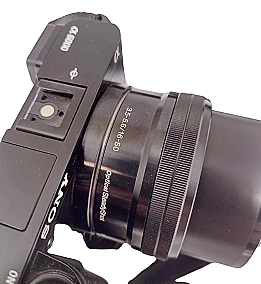 aparat-sony-a6000-obiektyw-sony-selp1650-marka-sony