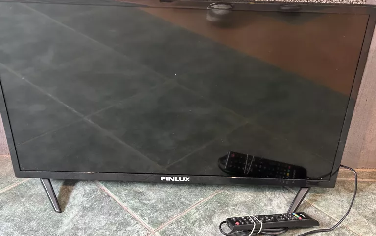 telewizor-finlux-fl32-fhc-4550-b-pilot-marka-finlux