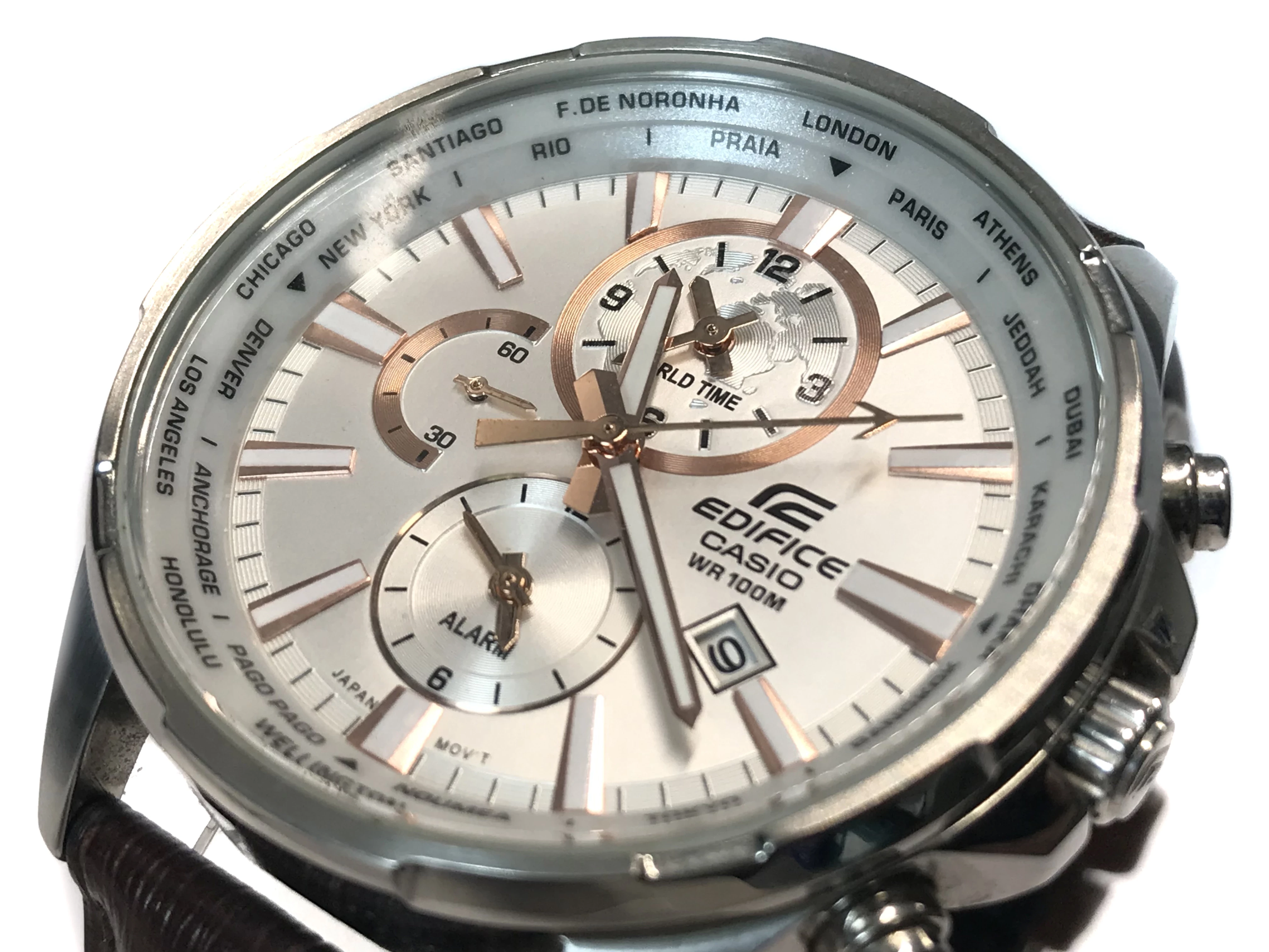 zegarek-casio-efr-304-ksztalt-koperty-okragla