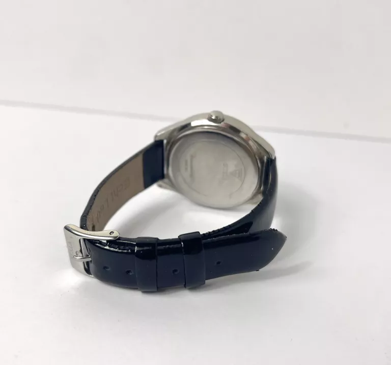 ZEGAREK DAMSKI GUESS WHISPER W60006L1