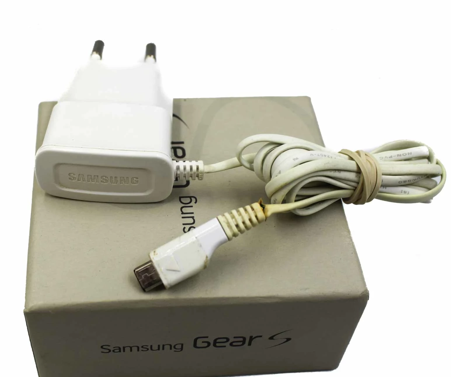 smartwatch-samsung-gear-s-sm-r750-wodoszczelnosc-brak-informacji