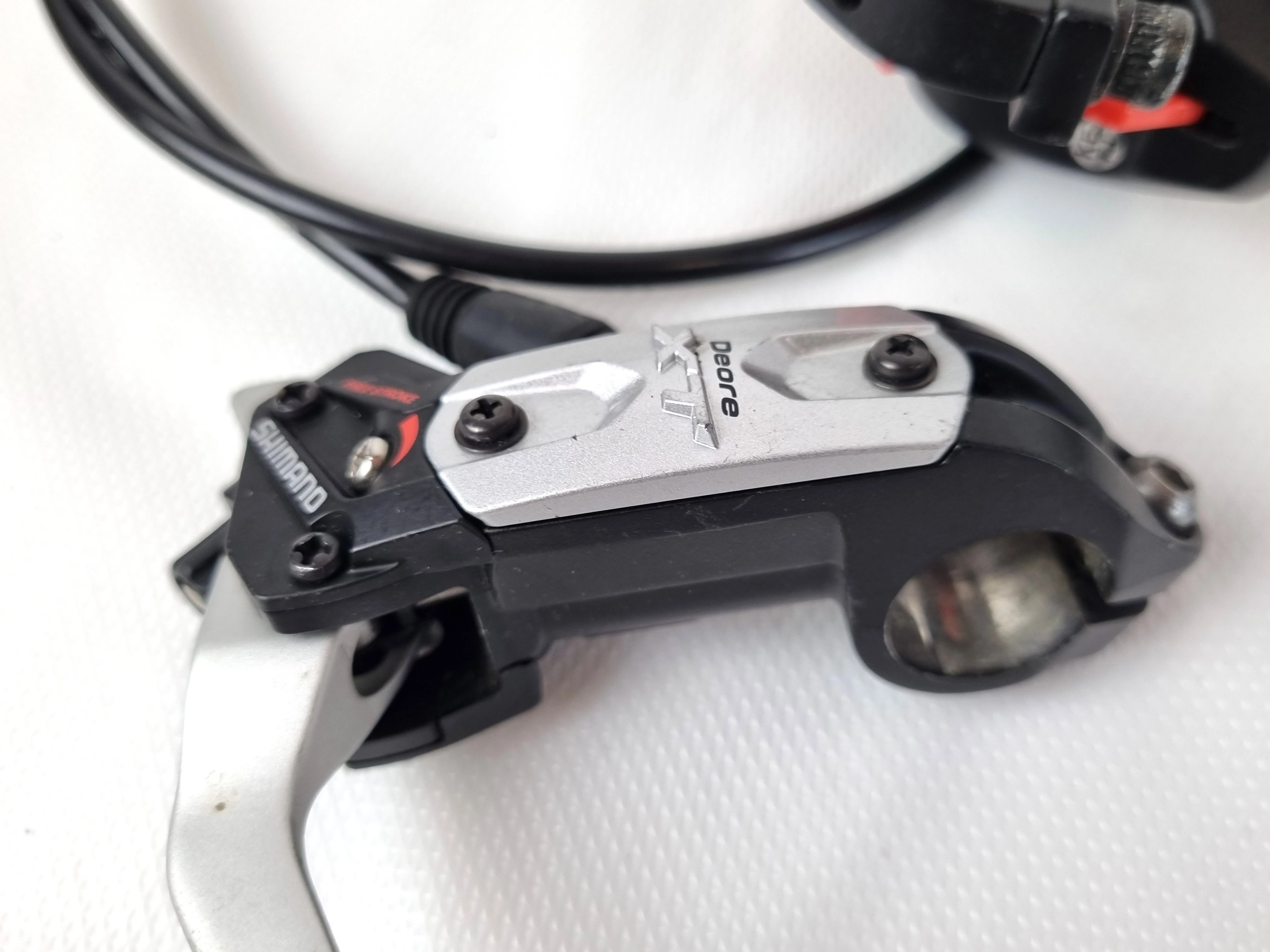 hamulec-tarczowy-shimano-deore-xt-br-m775-hydr-2s-stan-uzywany