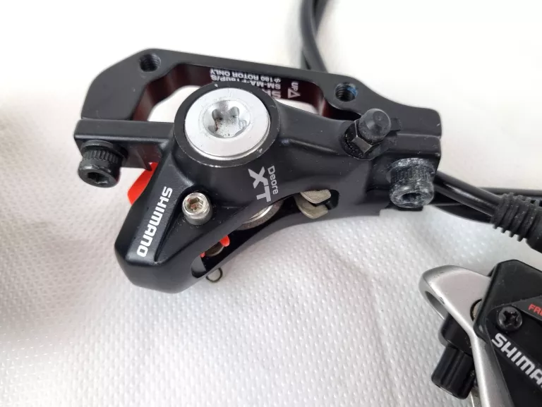 hamulec-tarczowy-shimano-deore-xt-br-m775-hydr-2s-marka-shimano