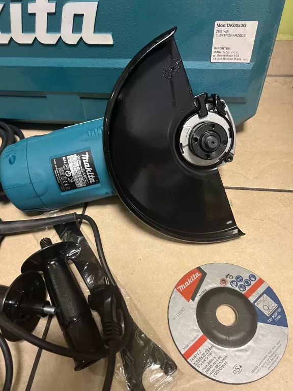 zestaw-szlifierek-makita-dk0053g-ideal-okazja-rodzaj-zasilania-sieciowe