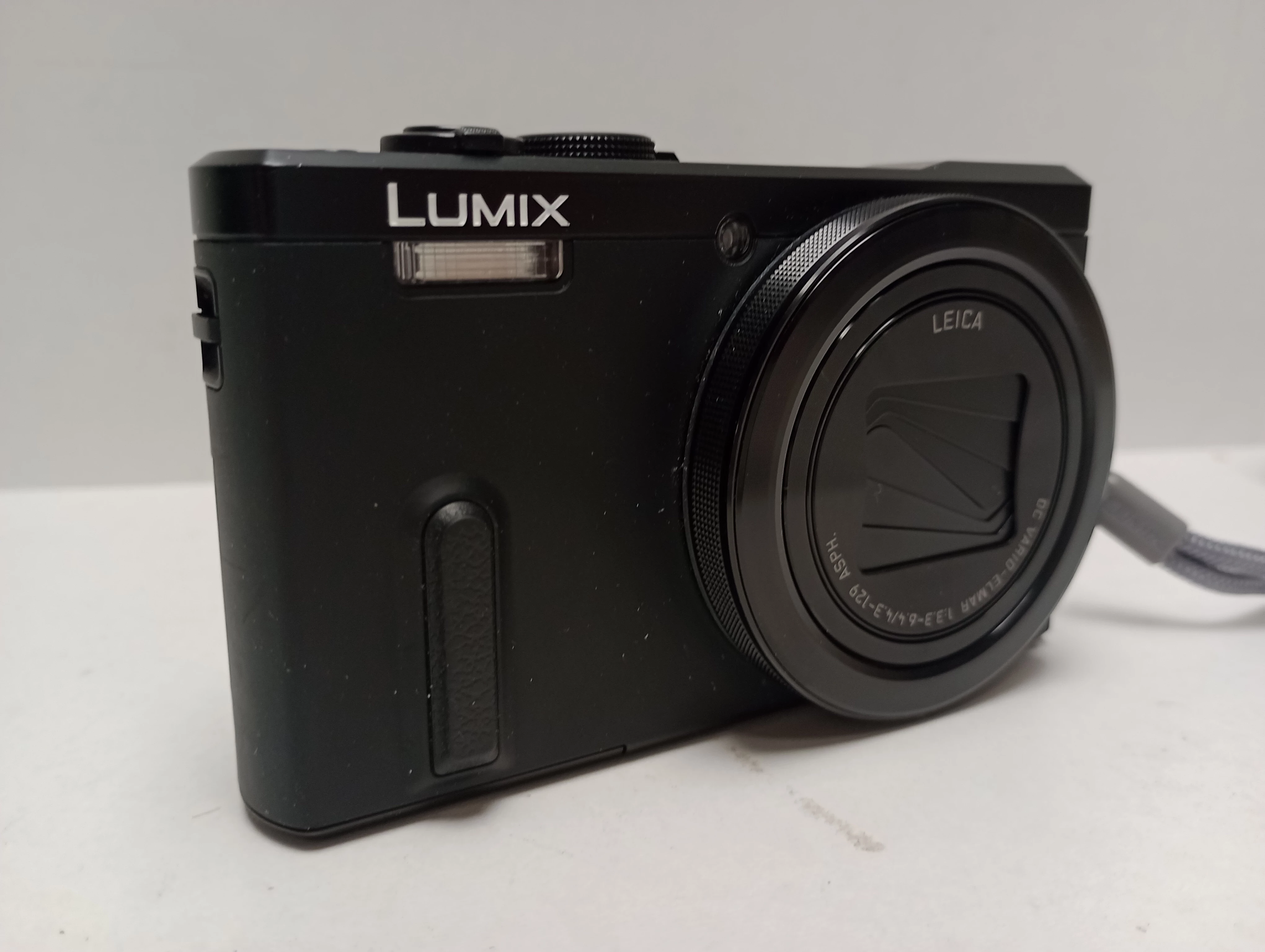 aparat-panasonic-lumix-dmc-tz60-zoom-optyczny-400