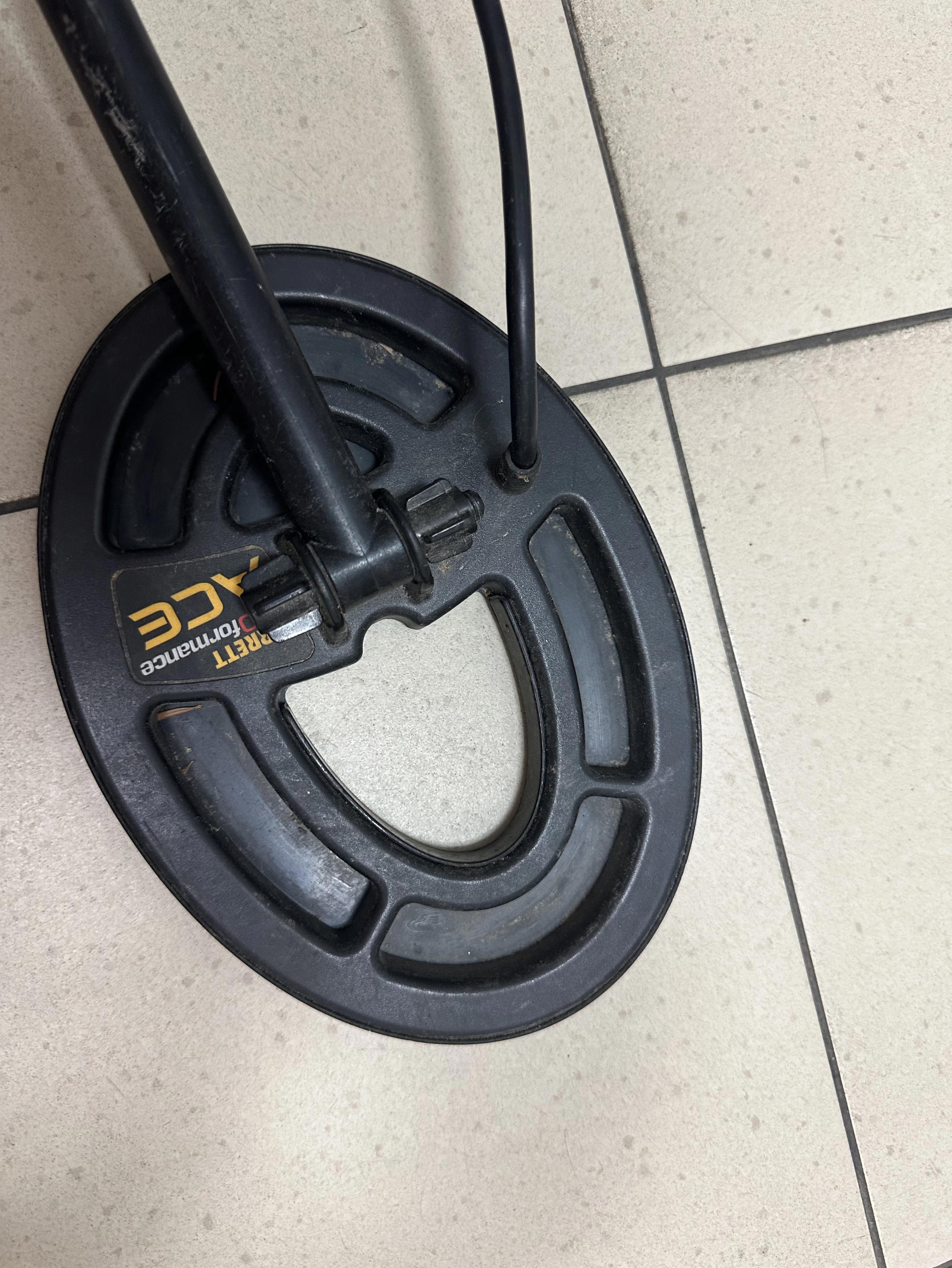 wykrywacz-metali-garrett-ace-250-product-id-2ec6161b-535c-491d-a468-bedc6e7a9386