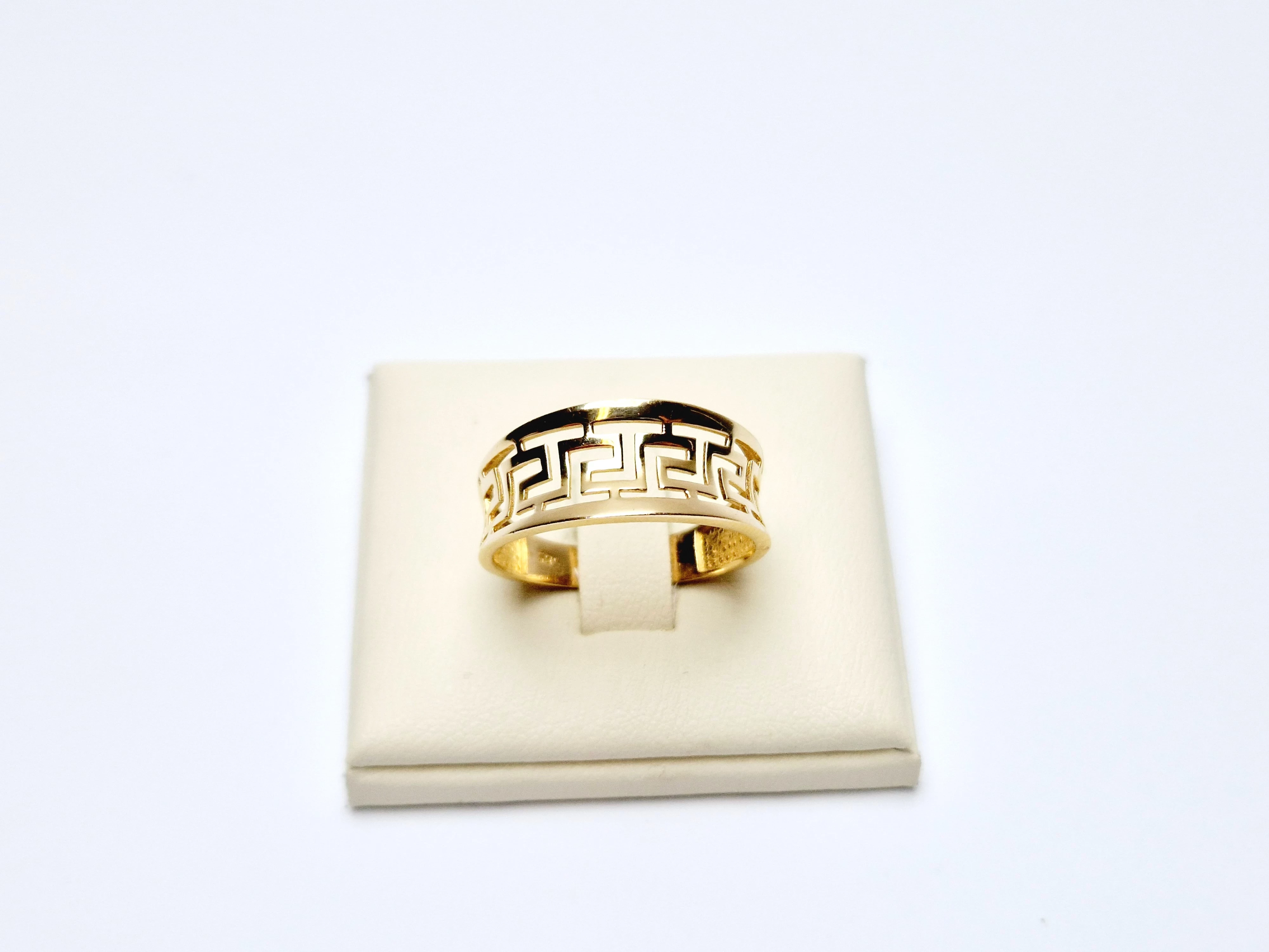 sliczny-zloty-pierscionek-p585-318g-r23-stan-powystawowy