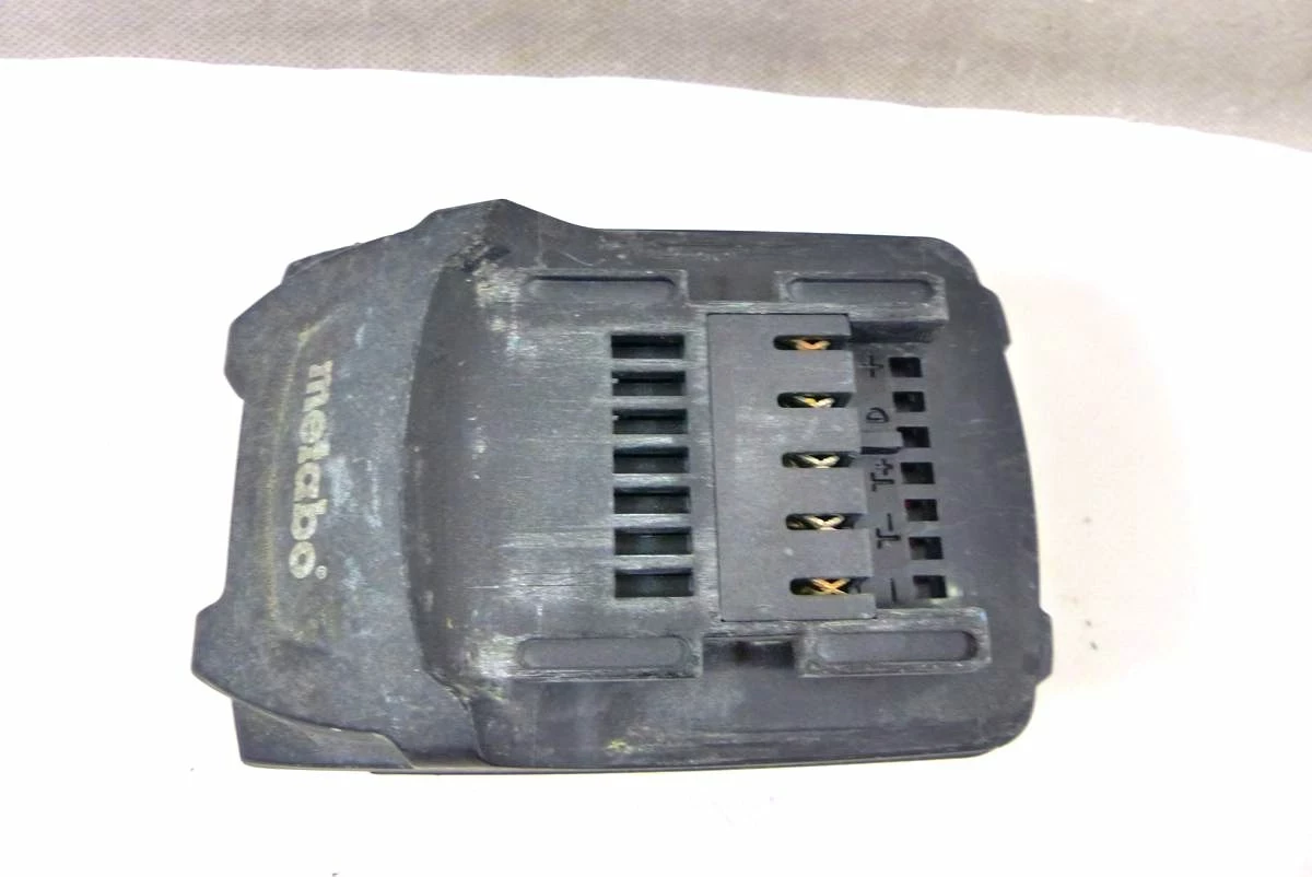 akumulator-metabo-18v-40ah-stan-uzywany