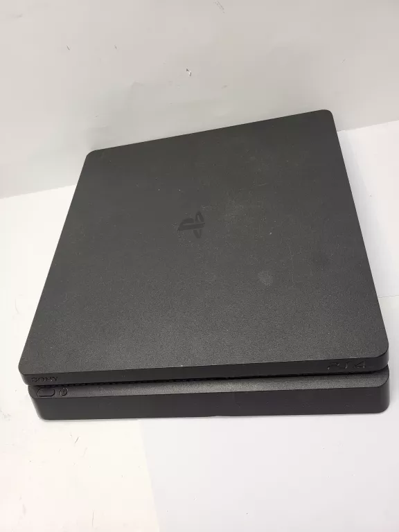 KONSOLA PS4 PAD OKABLOWANIE FIFA 23