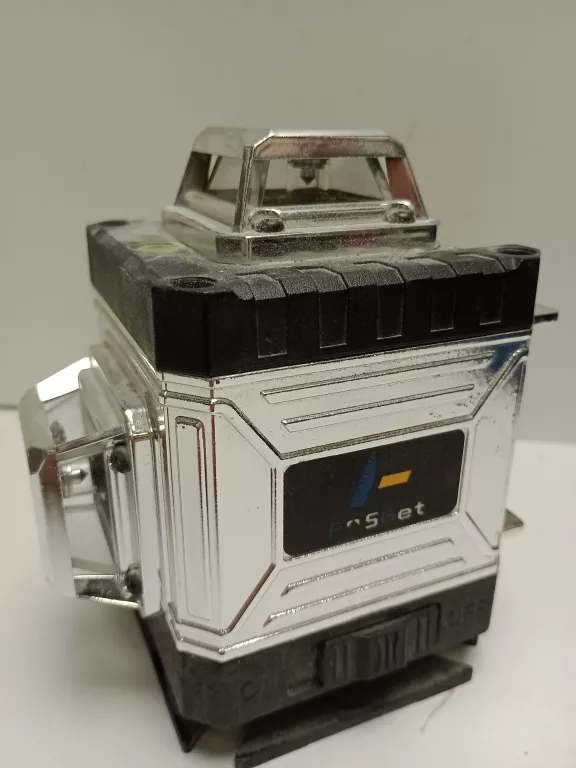 POZIOMICA LASEROWA 360° LASER KRZYŻOWY 4D ZIELONY