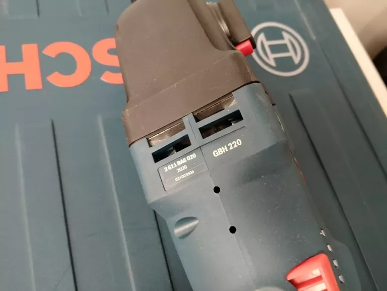 mlotowiertarka-bosch-professional-gbh-220-maksymalna-moc-720