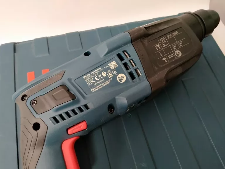 mlotowiertarka-bosch-professional-gbh-220-kod-producenta-gbh-220