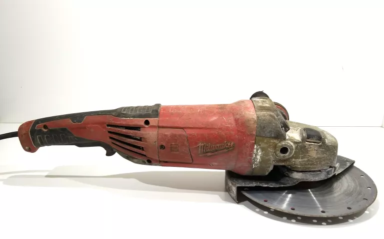 SZLIFIERKA KĄTOWA MILWAUKEE AGV 22-230 E 230MM
