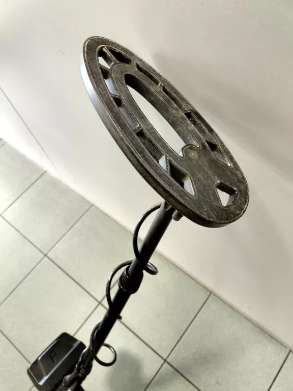 WYKRYWACZ METALI FISHER F22