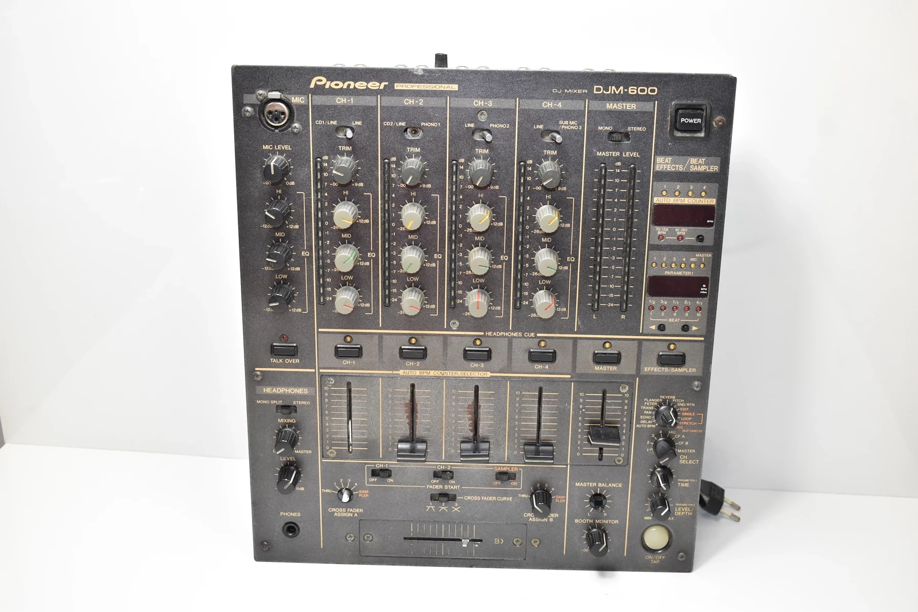 mikser-dj-ski-pioneer-djm-600-marka-pioneer