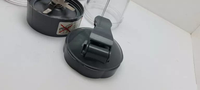 BLENDER NUTRIBULLET 900