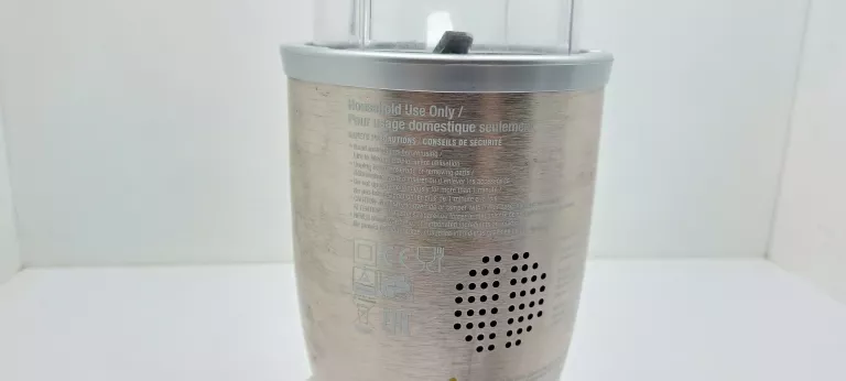 BLENDER NUTRIBULLET 900