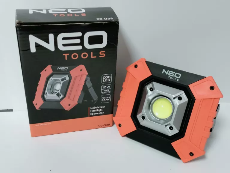 NAŚWIETLACZ NEO TOOLS 99-038