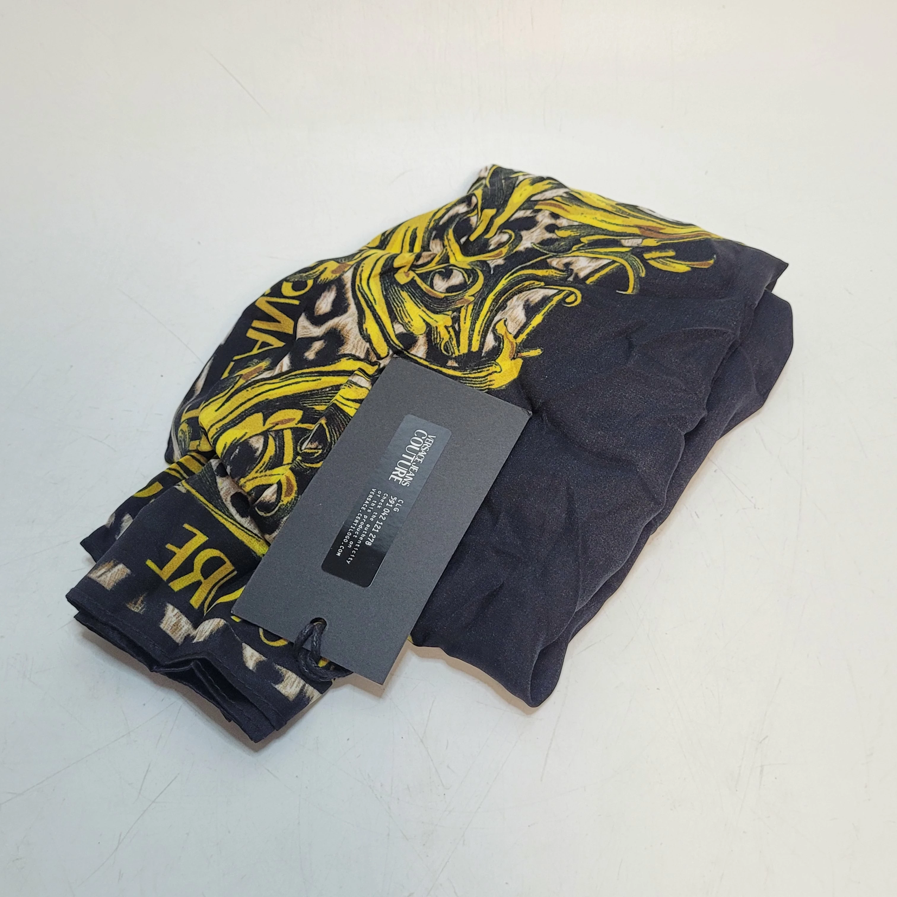 chusta-versace-72ha7h02-marka-inna