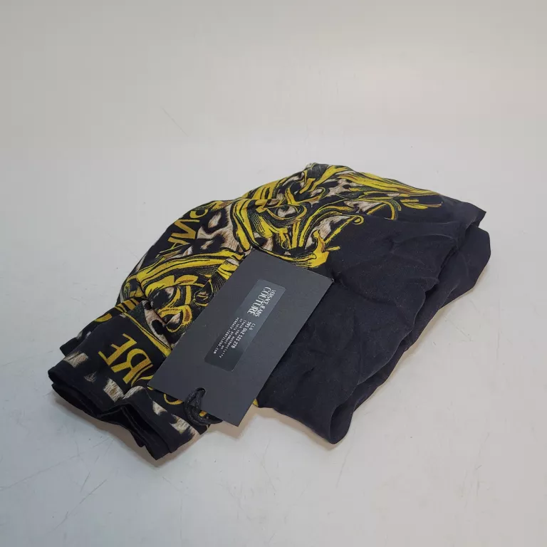 chusta-versace-72ha7h02-stan-uzywany