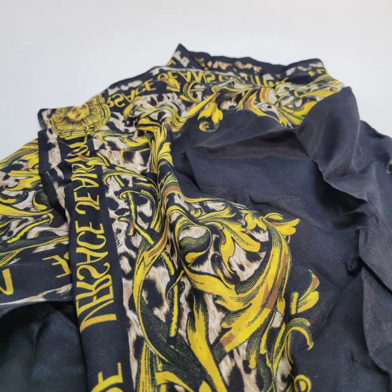 chusta-versace-72ha7h02-rodzaj-inny