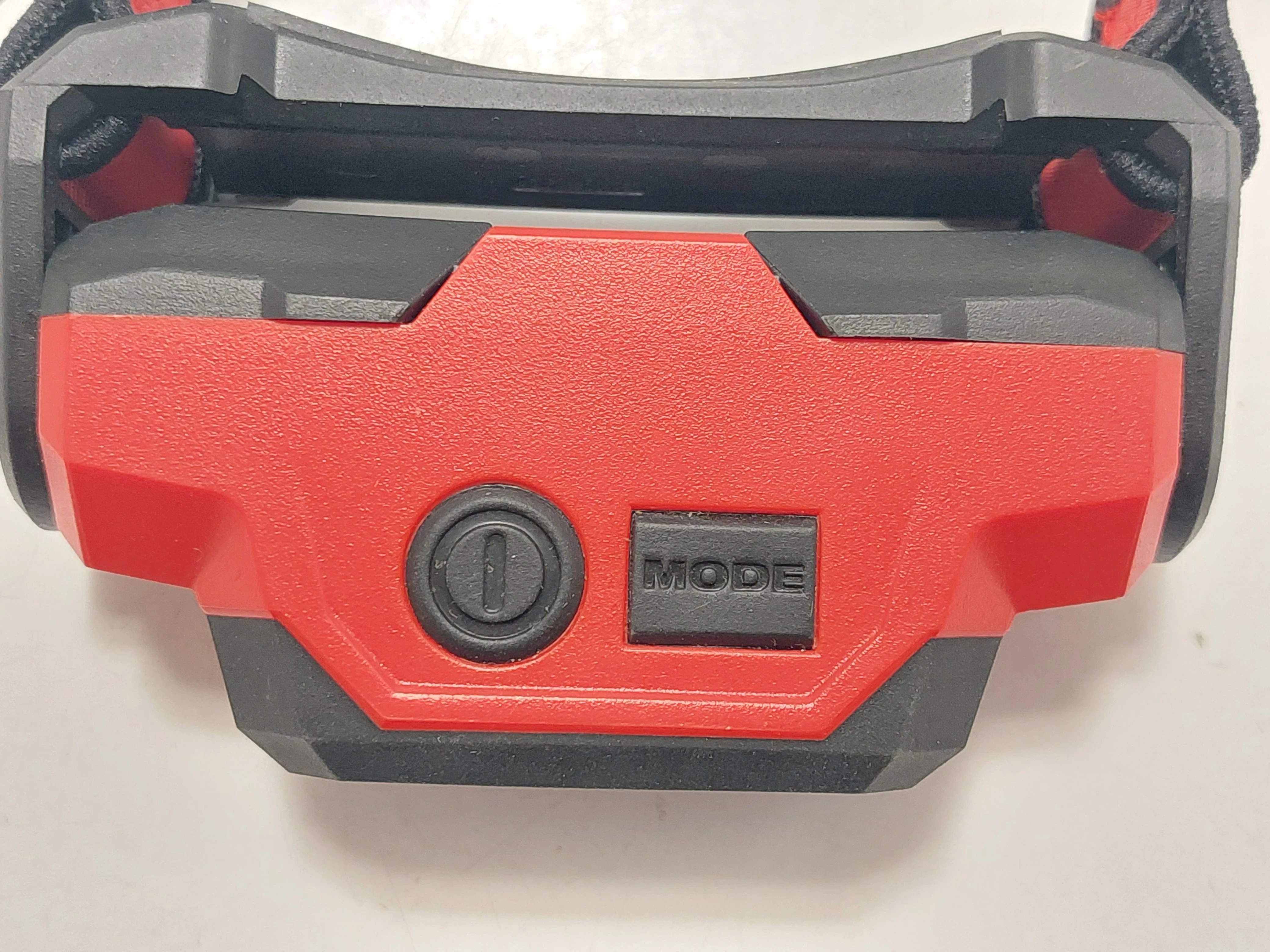 milwaukee-l4-hl-vis-301-latarka-czolowa-okazja-stan-uzywany