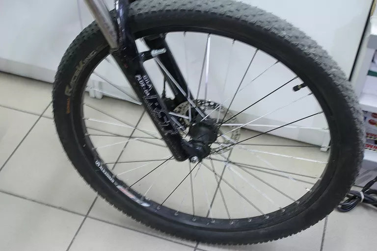 rower-cocaine-leader-fox-26-stan-11323-2