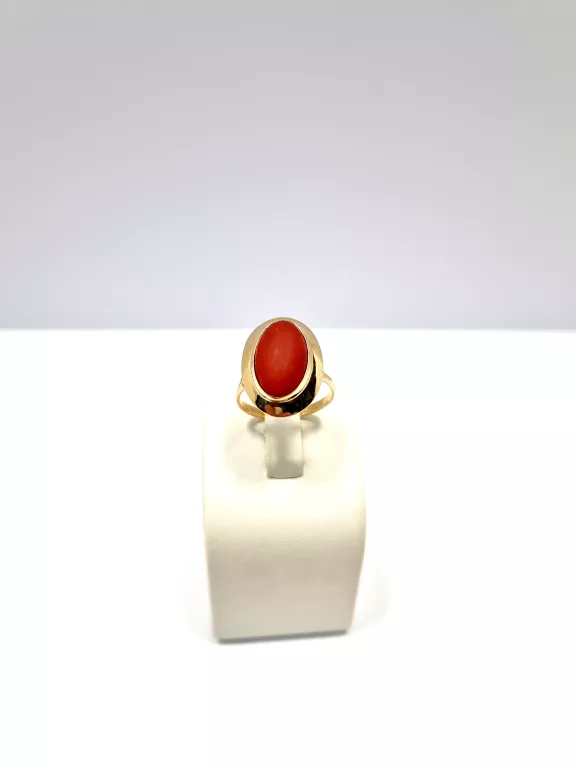 piekny-zloty-pierscionek-z-koralem-750-stan-uzywany