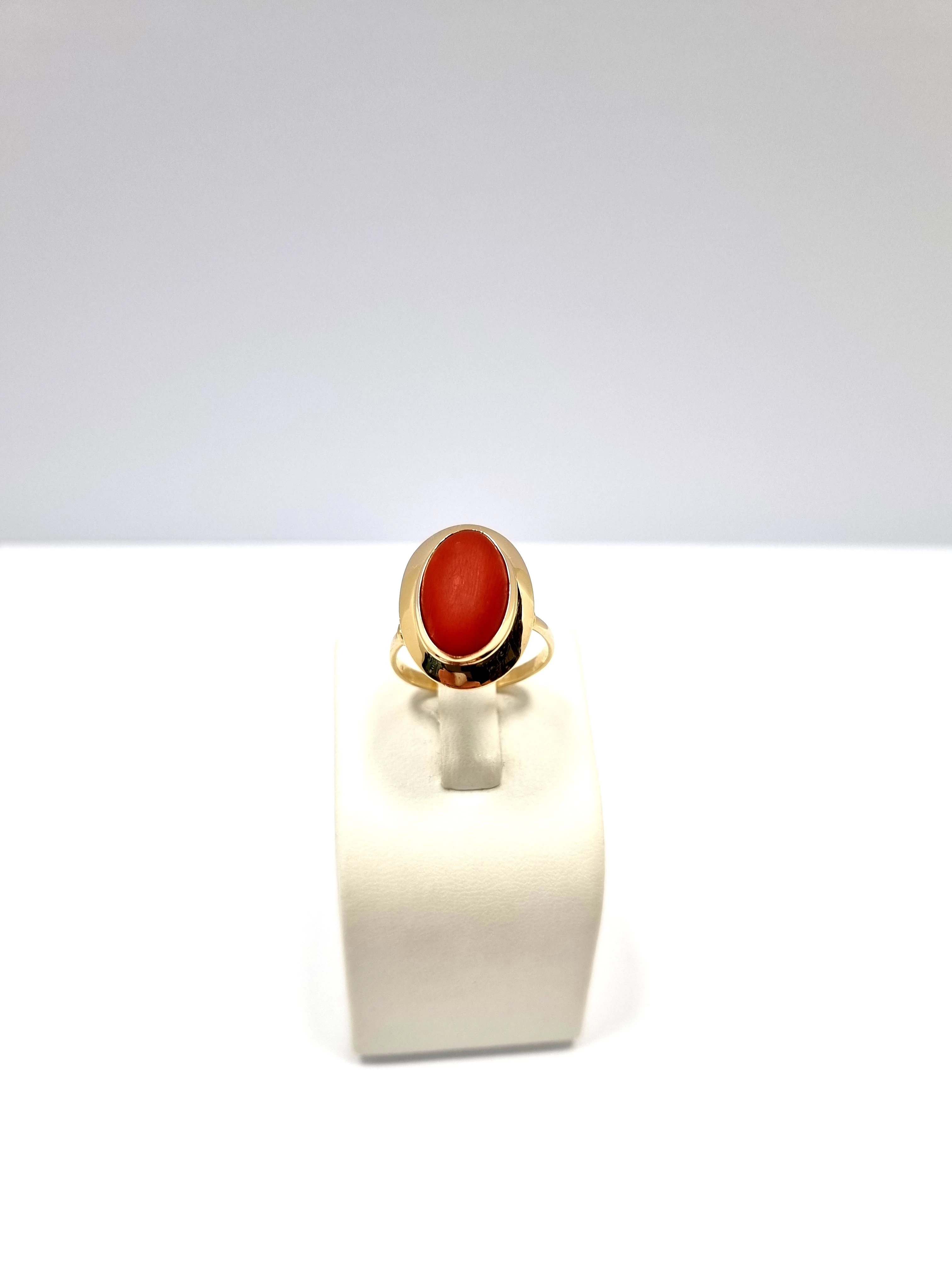 piekny-zloty-pierscionek-z-koralem-750-stan-uzywany